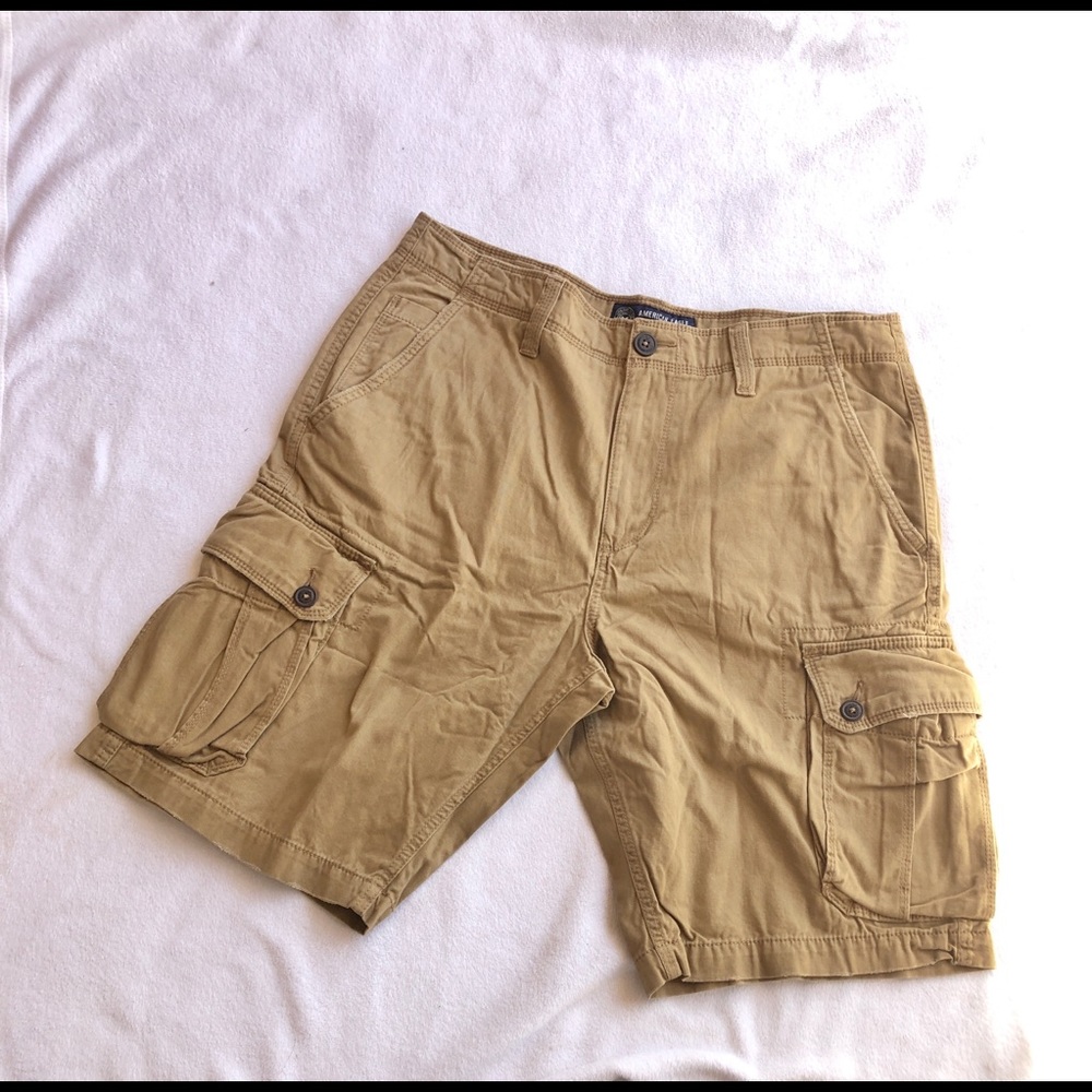 American Eagle Cargo Shorts NWOT